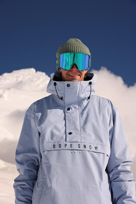 Customer @vladkhadarin in Dope Legacy Snowboard Jacket Men Light Blue Renewed