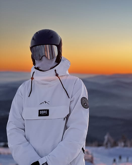 Customer @vladfedotov.official in Dope Blizzard Ski Jacket Men Whitish