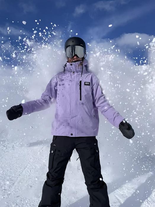 Customer @irinaruegg in Dope Blizzard W Full Zip Snowboard Jacket Women Faded Violet