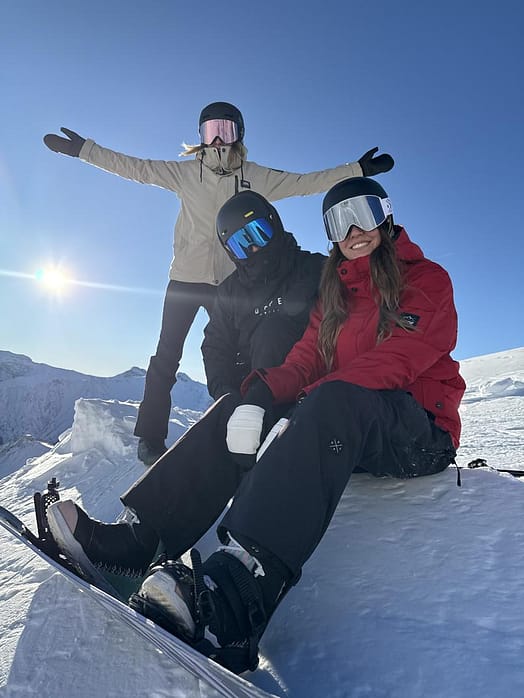 Customer @@simon_lju in Dope Adept W Snowboard Jacket Women Deep Red Renewed