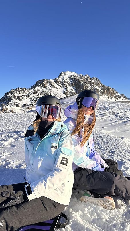 Zákazník @mouns__ v Dope Adept W Bunda na Snowboard Dámské Surf