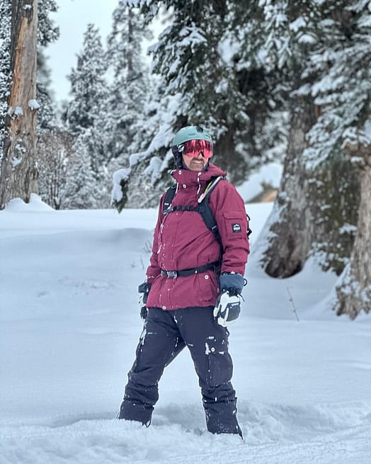 Customer @go_gulmarg_adventures in Dope Adept Snowboard Jacket Men Burgundy