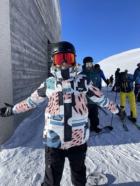 Customer @wolfczy in Dope Adept W Ski Jacket Women Melon