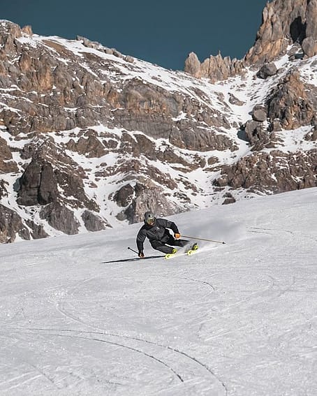 Customer @felixwiemers in Montec Arch Ski Jacket Men Metal Blue/Black