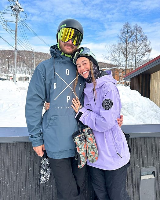 Customer @breepy in Dope Yeti Ski Jacket Men 2X-Up Metal Blue