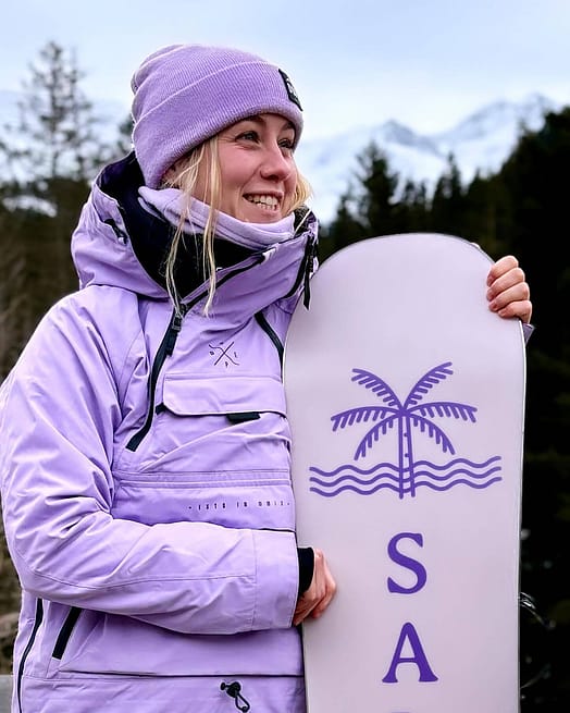 Customer @amalieboerch in Dope Akin W Snowboard Jacket Women Faded Violet