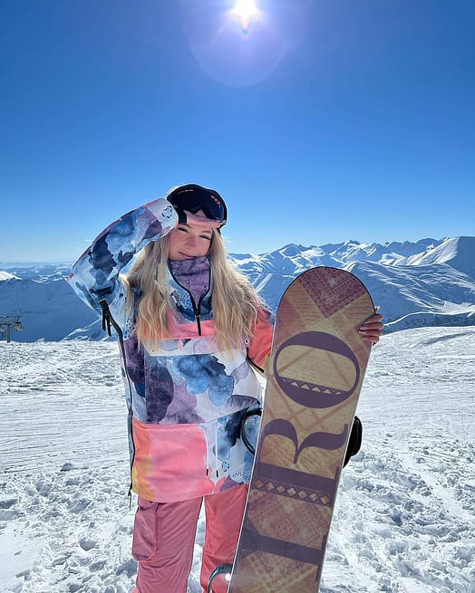 Cliente @vkursisha en Dope Annok W 2021 Chaqueta Snowboard Mujer Ink