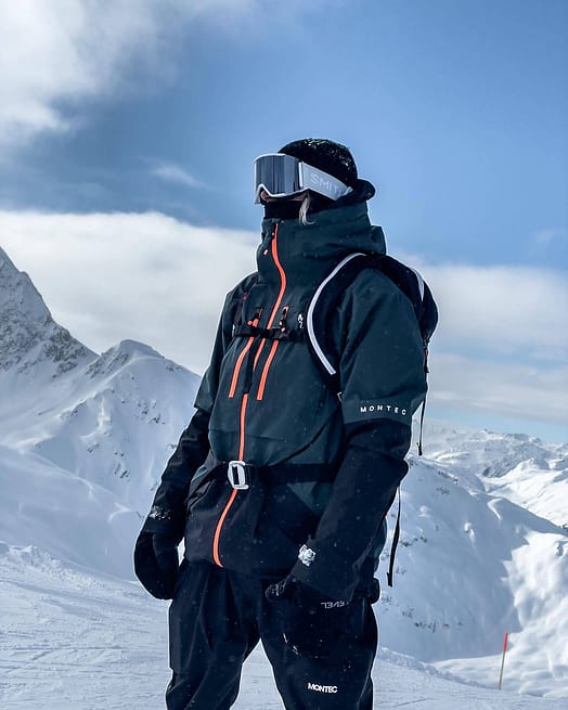 Customer @gruber_simon in Montec Fenix Snowboard Jacket Men Dark Atlantic/Black