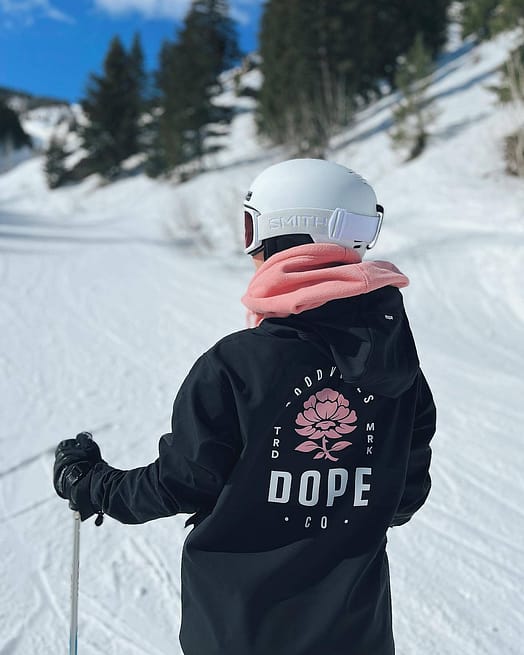 Cliente @lara.dimarco en Dope Yeti W 2021 Chaqueta Snowboard Mujer Rose Black