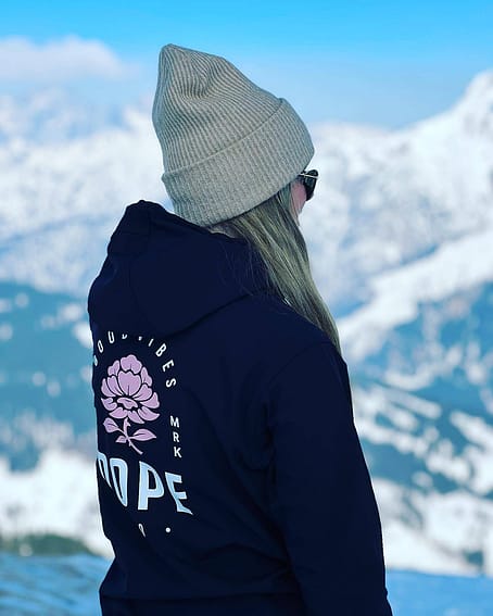 Cliente @jaannekexx en Dope Yeti W 2021 Chaqueta Snowboard Mujer Rose Black