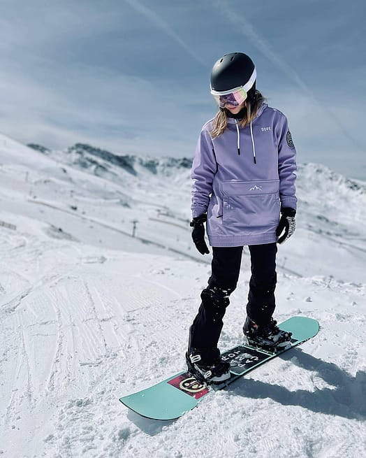 Customer @roxanesanz in Dope Wylie W Snowboard Jacket Women Capital Faded Violet