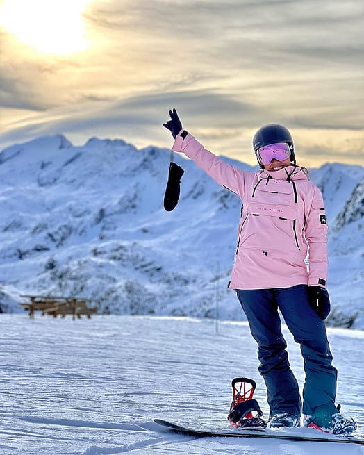 Kunde @carinaadomingos in Dope Akin W Snowboardjacke Damen Soft Pink