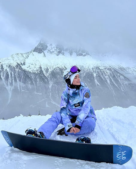 Klant @miss_anastassie in Dope Blizzard W Snowboard jas Dames Blot Violet