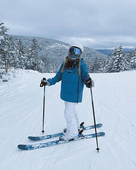 Customer @brimeehann in Montec Doom W Snowboard Jacket Women Blue Steel