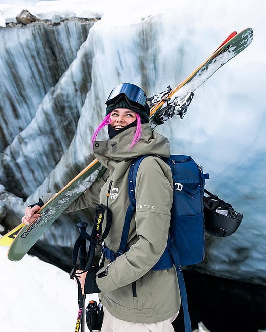 Kunde @pyrouu in Montec Fawk W Snowboardjacke Damen Greenish