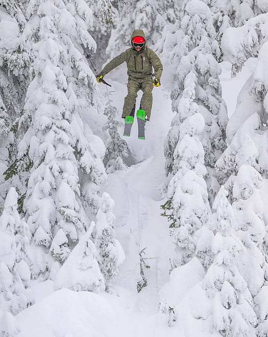 Customer @mac.boucher in Montec Fawk Snowboard Jacket Men Greenish Renewed