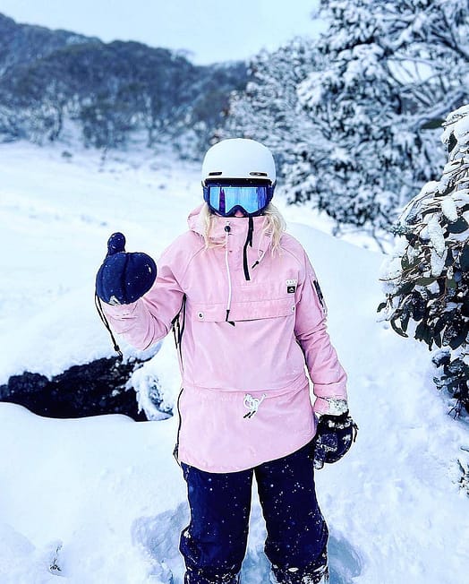 Customer @veronicaoconnor_ in Dope Annok W Snowboard Jacket Women Soft Pink