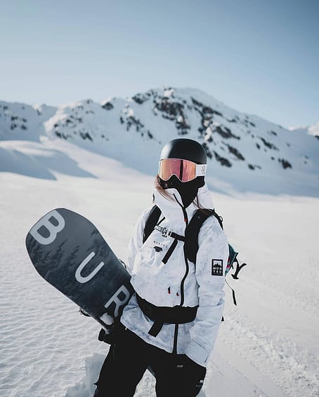 Cliente @monaelieu en Montec Doom W 2021 Chaqueta Snowboard Mujer White Tiedye