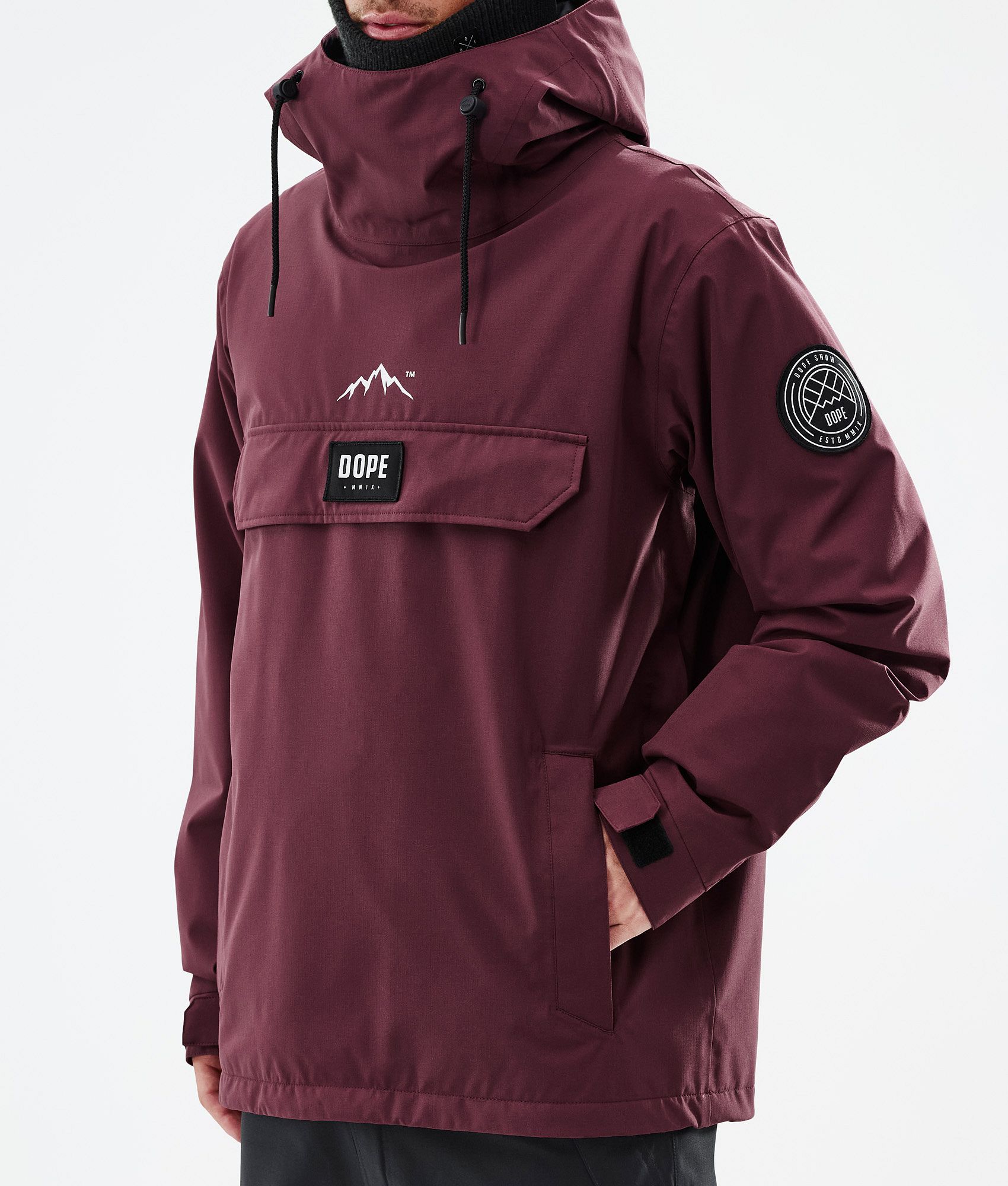 Maroon top snowboard jacket