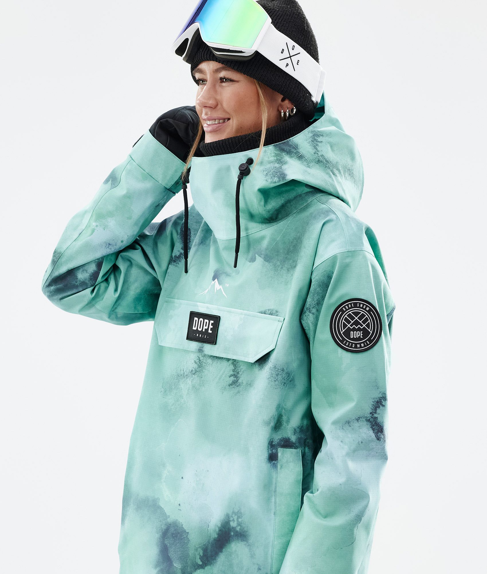 Liquid clearance snow jacket