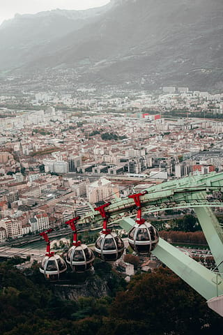 grenoble cable cars