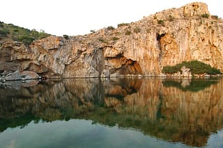 Lake vouliagemi