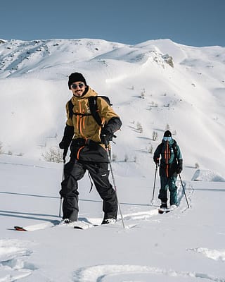 What is splitboarding?