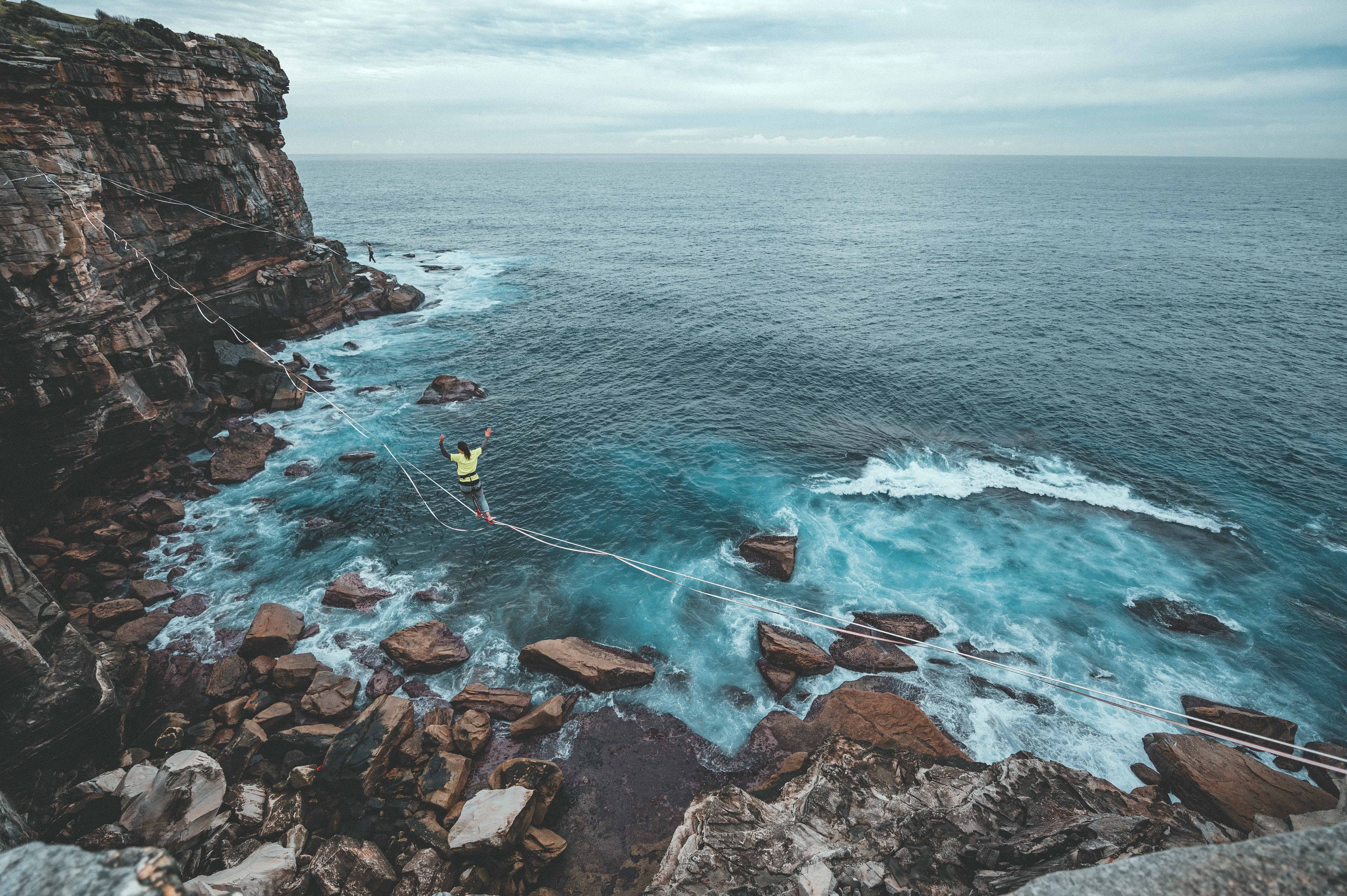 What is Slacklining - a beginner’s guide - Ridestore Magazine