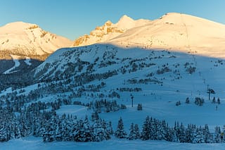 Sunshine Village Ski and Snowboard Resort, Alberta_Adobe Stock