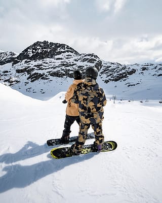 Freeride snowboards