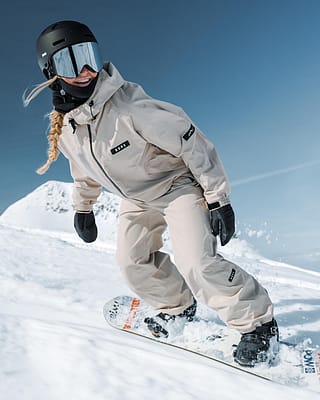 Different types of snowboard pants